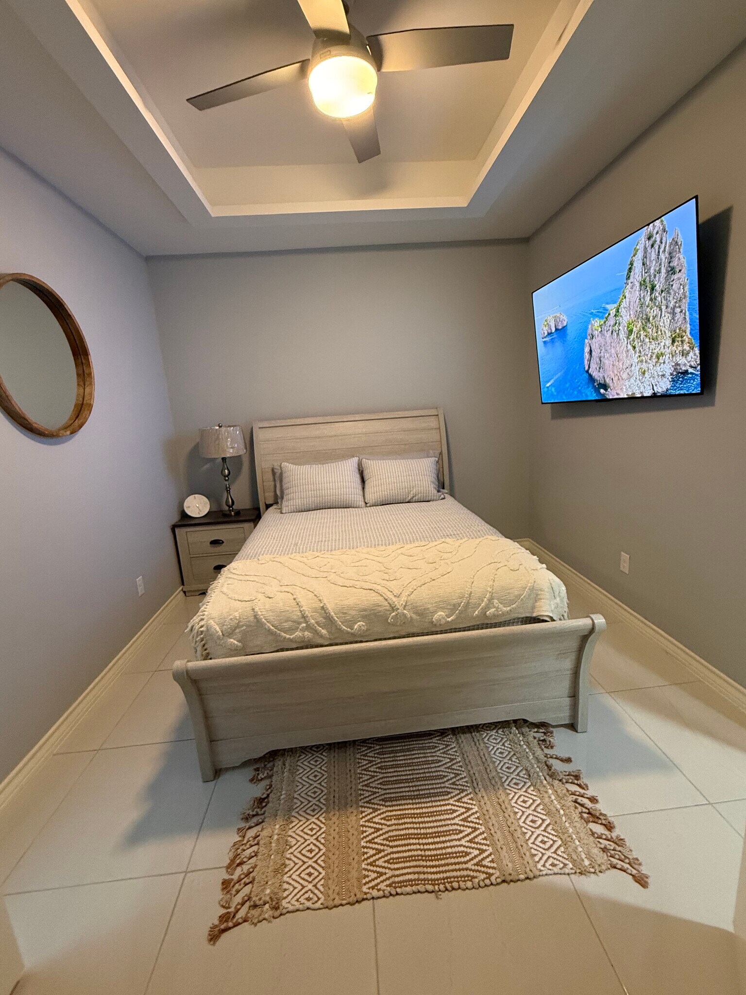 Building Photo - 2417 Indian Creek Ave