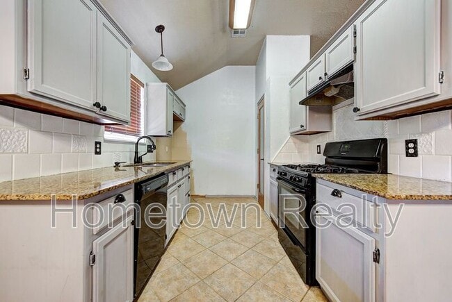 Building Photo - 12409 SW 12th St