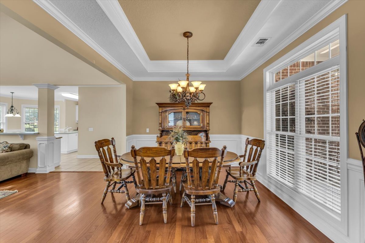 Building Photo - 109 Southernwood Pl