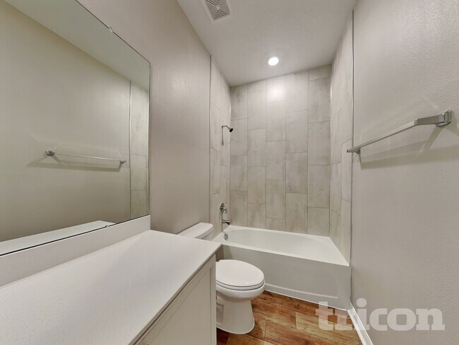 Building Photo - 4381 Carrabelle River Ln