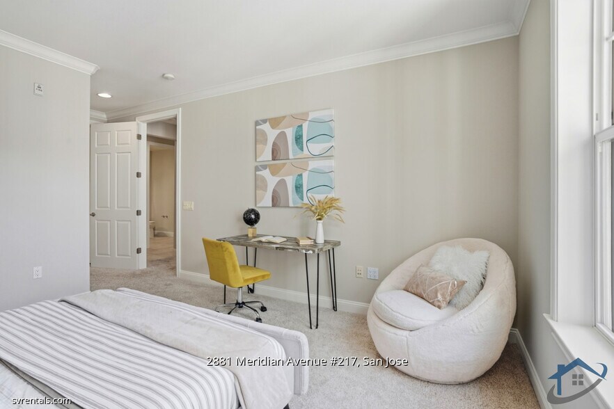 Building Photo - 2881 Meridian Ave
