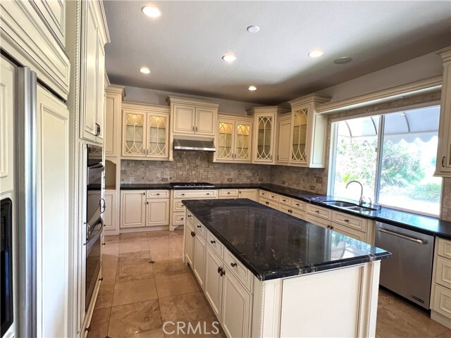 Building Photo - 12 Water Lily Way