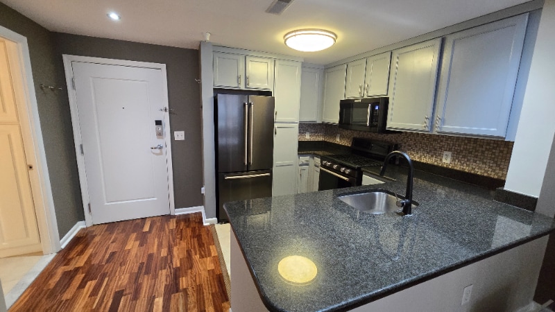 Building Photo - 355 I St SW