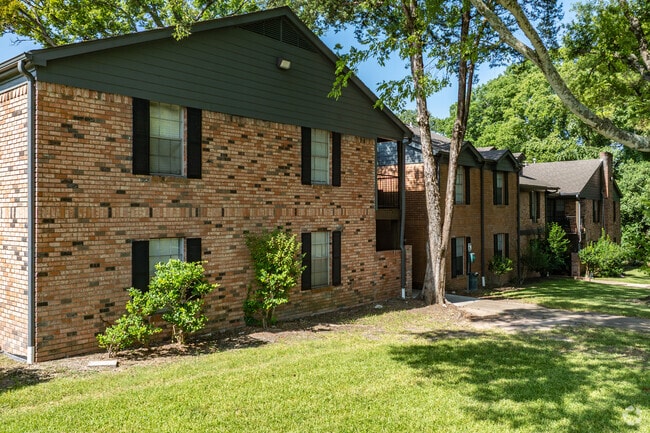 Building Photo - Claridge Apartments