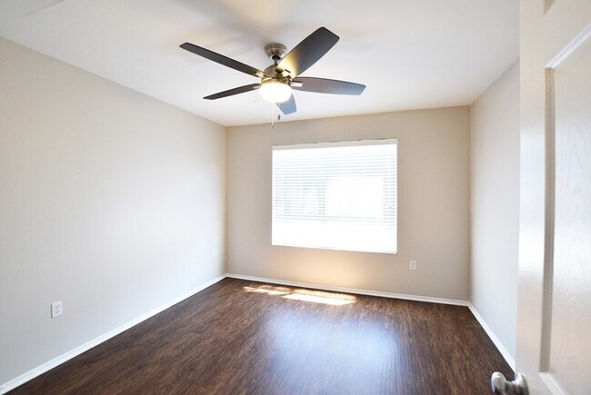 Building Photo - 170 Laterino Ct