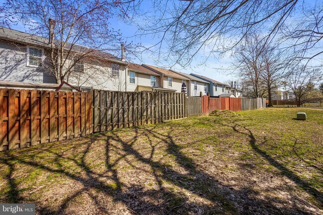Building Photo - 1635 Forest Park Dr