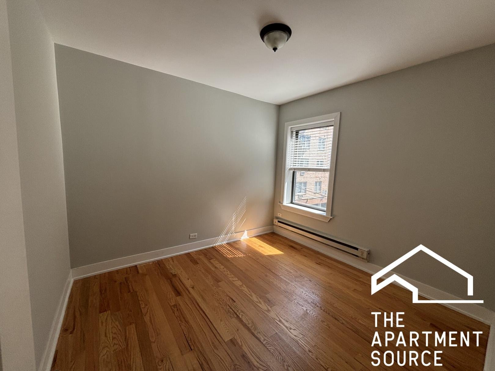 Building Photo - 3722 N Pine Grove Ave