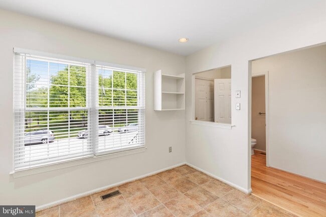 Building Photo - 23 Roger Valley Ct