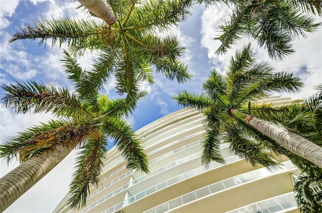 Building Photo - 1 N Ocean Blvd