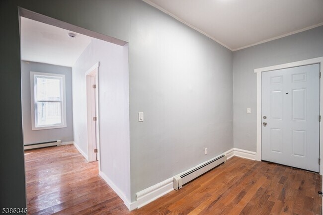 Building Photo - 43 Tillinghast St