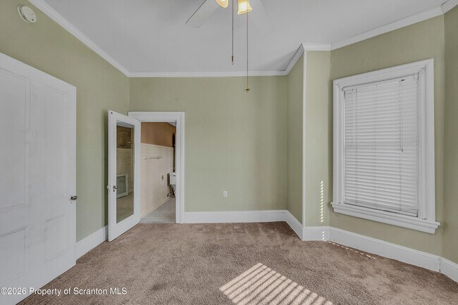 Building Photo - 1724 Monsey Ave