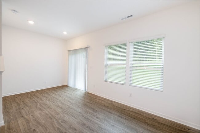 Building Photo - 3br 2.5 with 1 car garage Townhome community within Walking Distance to Downtown Albemarle