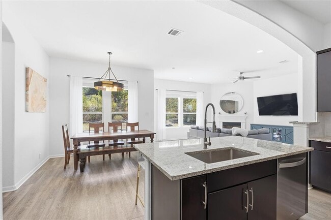 Building Photo - 5425 Texas Bluebell Dr