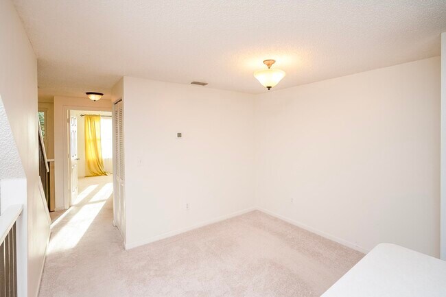 Building Photo - 4020 Grande Vista Blvd