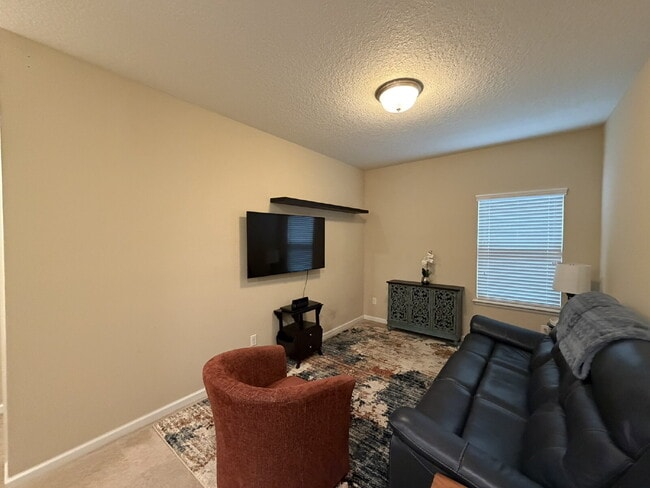 Building Photo - Beautiful Longleaf Home on Quiet Cul-de-Sac