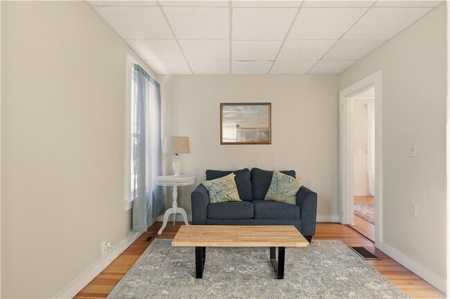 Building Photo - 8 Carey St