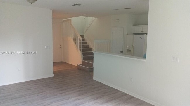 Building Photo - 6042 SW 19th Ct