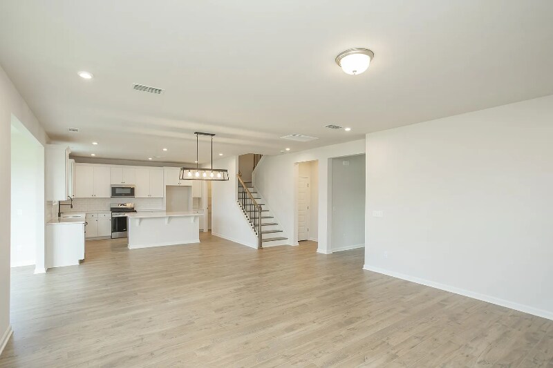 Building Photo - 5401 Zinnia Ln