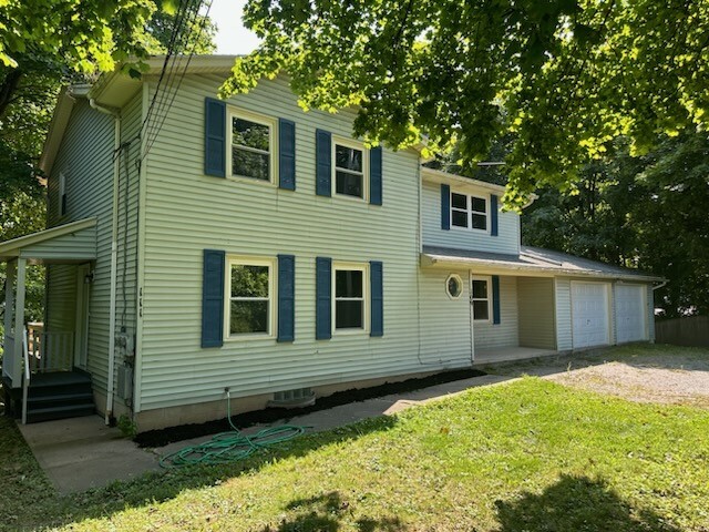 Building Photo - 109-111-111 Stonecliff Dr