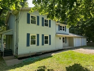 Building Photo - 109-111-111 Stonecliff Dr