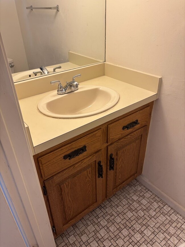 Building Photo - 183 Livingston Pl