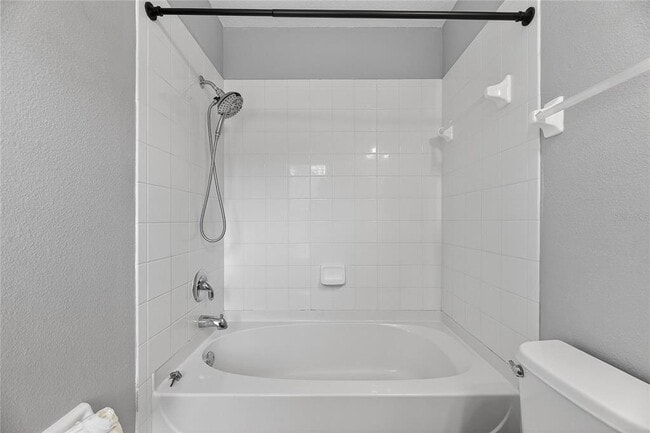 Building Photo - 13123 Kings Crossing Dr