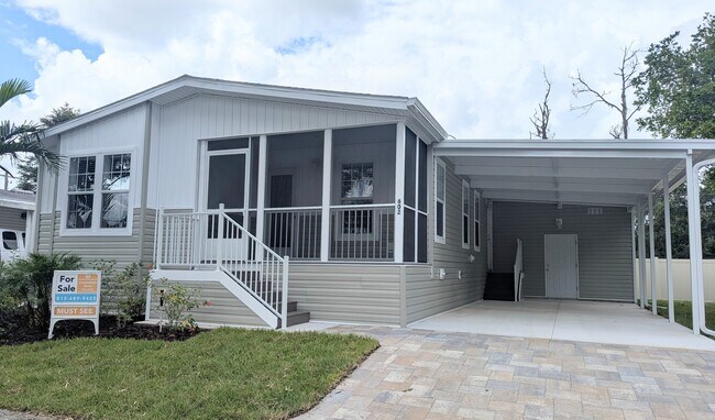 Building Photo - 602 Choo Choo Ln