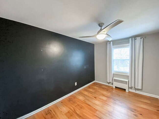 Building Photo - Charming 3 Bedroom, 2 Bath Home in Welcoming Warwick Village