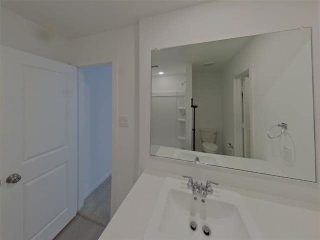 Building Photo - 811 Ponderosa Ln