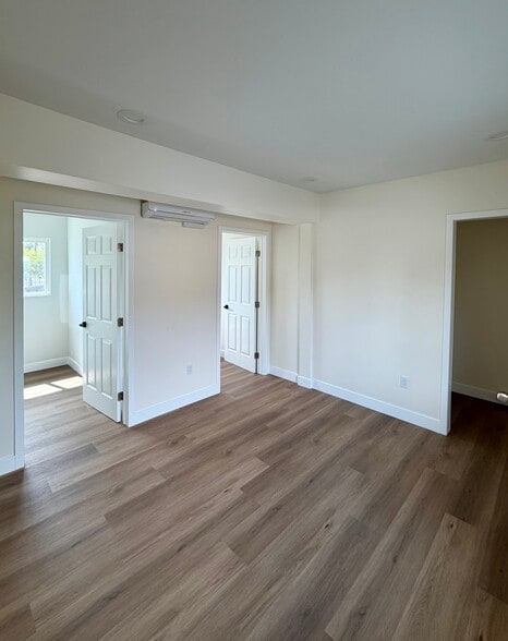 Building Photo - 8965 San Juan Ave