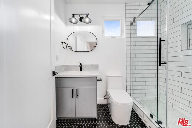 Building Photo - 1435 S Crescent Heights Blvd