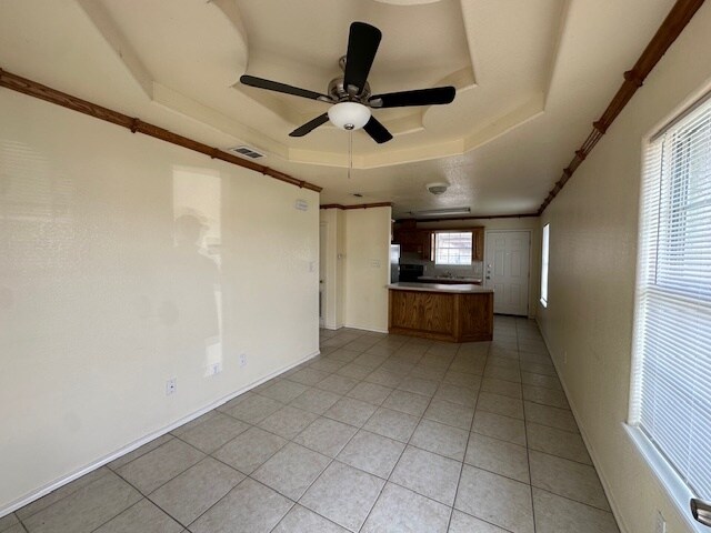 Building Photo - 717 W Bronze Dr