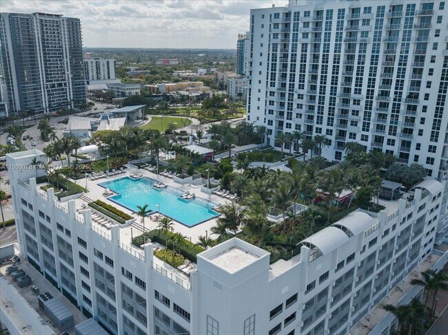 Building Photo - 1776 Polk St