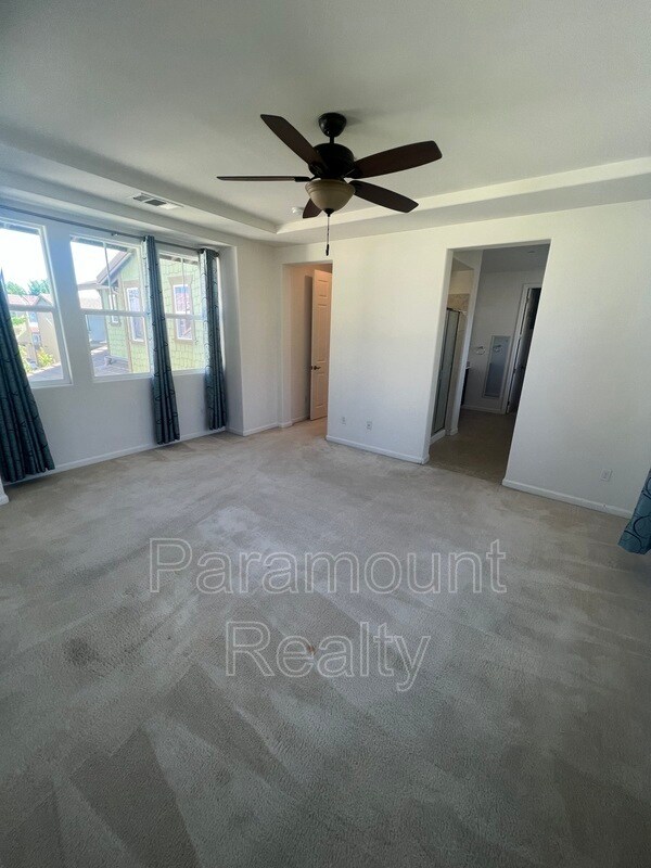 Building Photo - 4311 Gardenia St