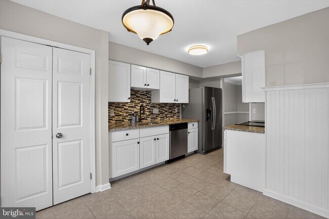 Building Photo - 5816 Apple Wood Ln