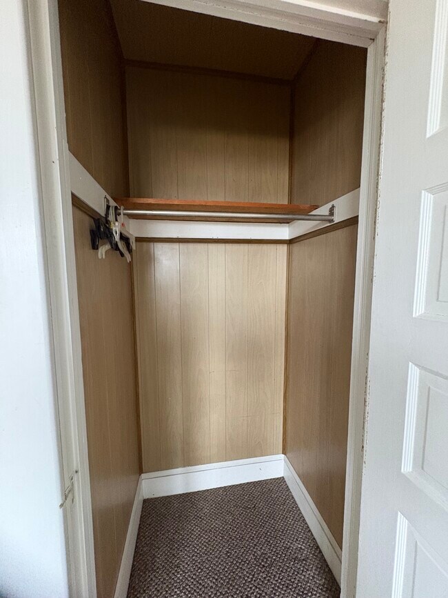 Building Photo - 23 St David St