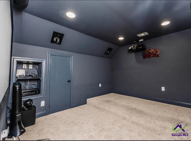 Building Photo - 111 S Carmenville Dr