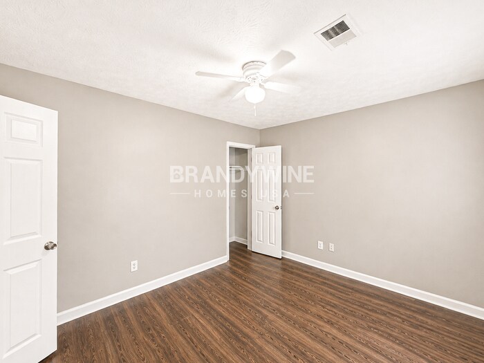 Building Photo - 5556 Pennybrook Trail