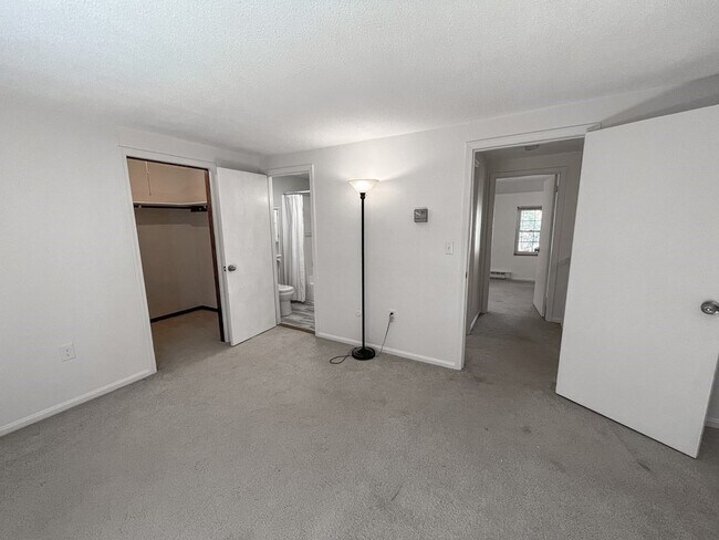 Building Photo - 75 Sandy Pond Rd