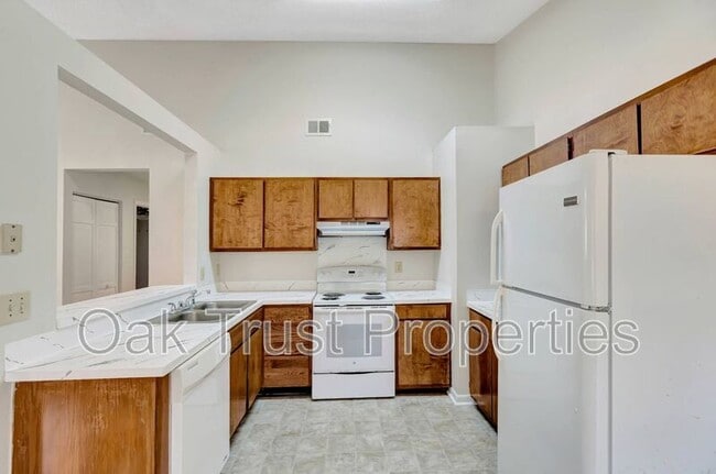 Building Photo - 155 Manchester Rd