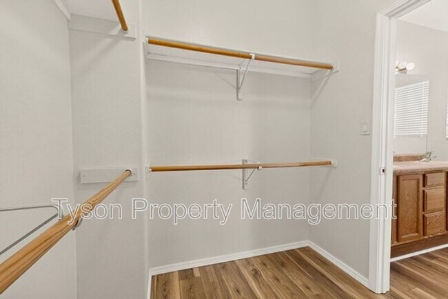 Building Photo - 10912 Dream Weaver Dr NW