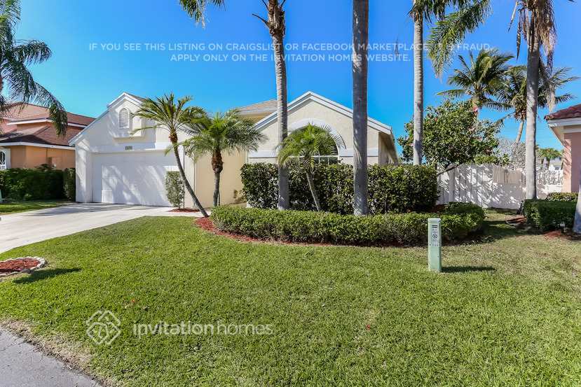 Building Photo - 1369 Fairfax Cir E