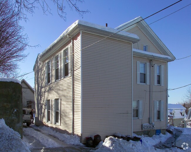 Building Photo - 89 Prospect St