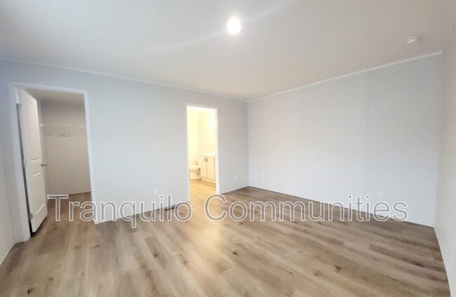 Building Photo - 175 Dunewood Dr