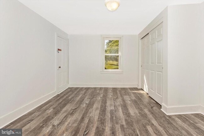 Building Photo - 13634 Glissans Mill Rd