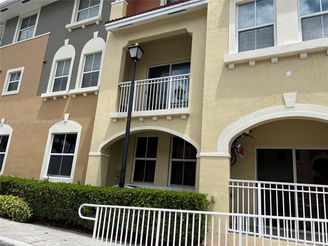 Building Photo - 8900 NW 107th Ct