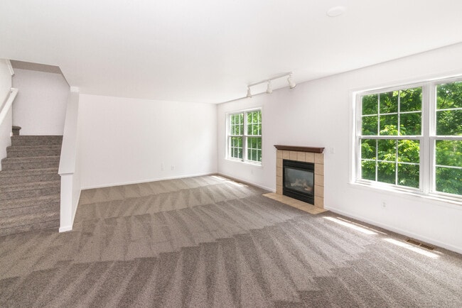 Building Photo - 3046 Barclay Way