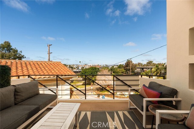 Building Photo - 610 9th St