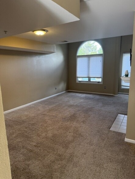 Building Photo - 1330 S Monaco Street Pky