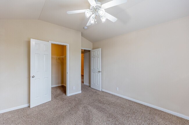 Building Photo - 630 Hookberry Trail